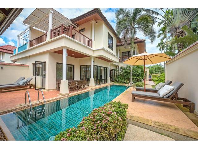 คฤหาสน์หรู 4นอน หาดลากูน่า ลายัน เฟอร์ครบ ถลาง 525 ตรม. 200 ตรว.