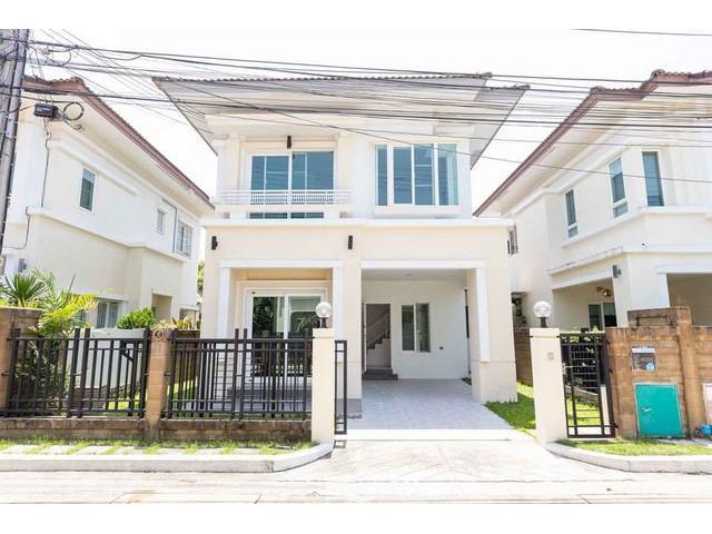 PPL13 ให้เช่าบ้านแฝด 2 ชั้น หมู่บ้าน เดอะ เซนโทร สุขุมวิท 113 ใกล้รถไฟฟ้า BTS สำโรง ถนน สุขุมวิท 113 สำโรงเหนือ สมุทรปรา