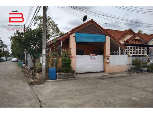 ทาวน์เฮาส์ 1 ชั้น โครงการ เจษฎา 9 เนื้อที่ 27.9 ตรว. ถนนลำลูกกา อำเภอลำลูกกา ปทุมธา