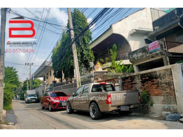 ทาวน์โฮม ซอยสุขุมวิท 99 เนื้อที่ 47 ตรว. ถนนสุขุมวิท เขตพระโขนง