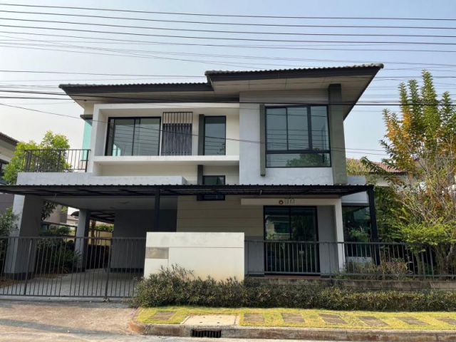 บ้านเช่าในโครงการวรารมย์ ใกล้รวมโชค ราคาเช่า 25,000 บาท/เดือน (พร้อมให้เช่า 1 พ.ค นี้)