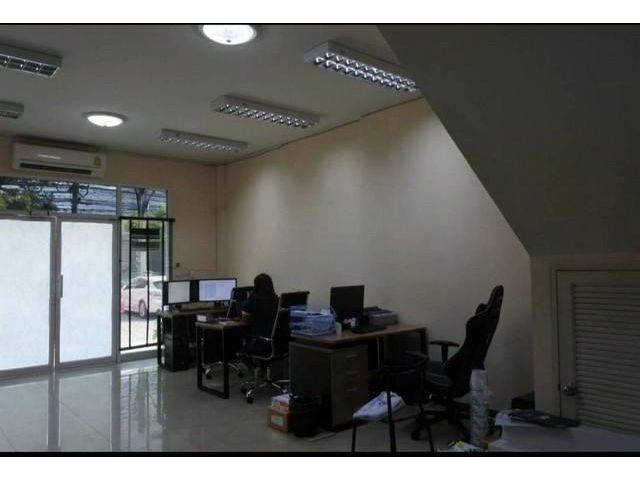 POR2383 ให้เช่า ขาย โฮมออฟฟิศ4 ชั้น ย่านถนนนวมินทร์ บึงกุ่ม