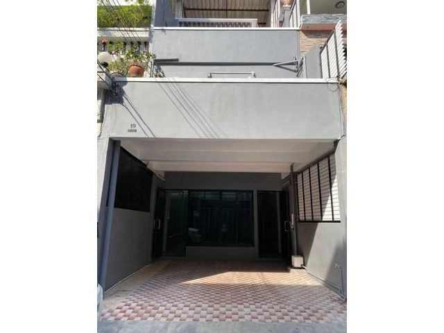 PO2377 ให้เช่า โฮมออฟฟิศ 4ชั้น ซอย นราธิวาสราชนครินทร์ 4