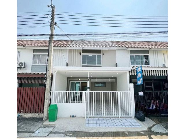 ขายบ้าน ทาวน์เฮ้าส์ รีโนเวทใหม่พฤกษา 45 บางบัวทอง-ลาดปลาดุก