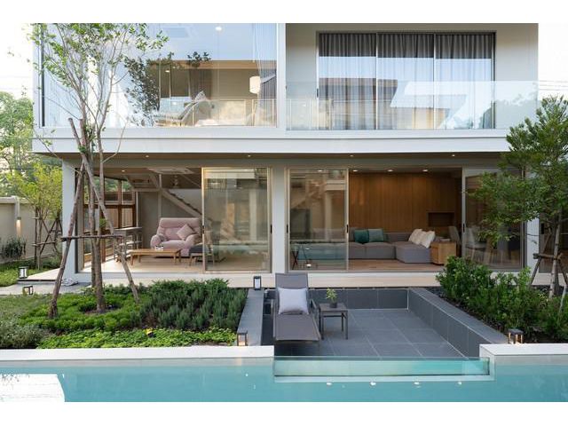 ขายบ้านเดี่ยว สไตล์โมเดิร์น โคตรสวย!!! ย่านพระราม 2 ซอยวัดยายร่ม  เนื้อที่ดิน 140 ตรว. พื้นที่ใช้สอย 500 ตรม. 5 ห้องนอน