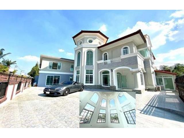 แจ้งวัฒนะ คฤหาสน์หรู MRTปากเกร็ด 7-11  โชว์รูม 2 ชั้น 125ตรว. 545
