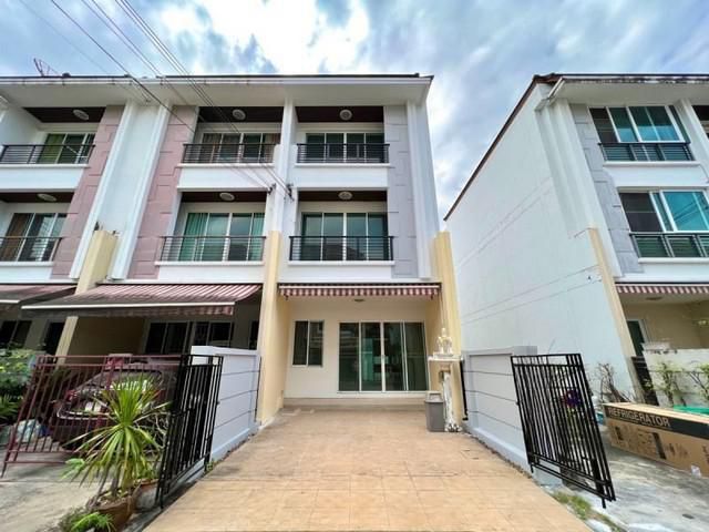 บ้านกลางเมืองสาทร - ตากสิน 2 ใกล้ BTS วุฒากาศ
