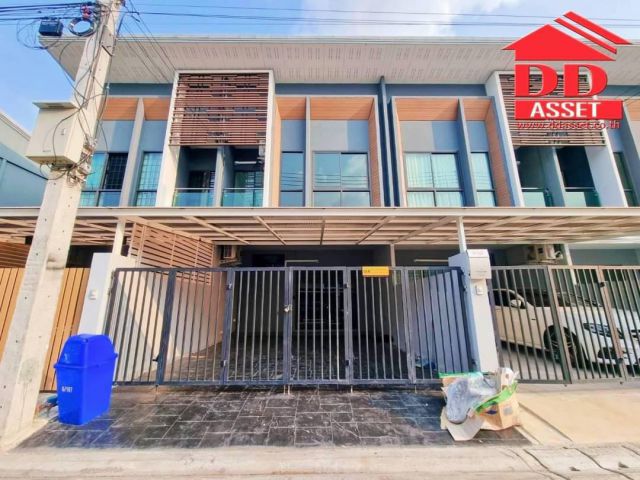 ขายทาวน์โฮม 2 ชั้น เดอะ วิชั่น ลาดพร้าว-นวมินทร์ 85 ใกล้เดอะมอลล์บางกะปิ