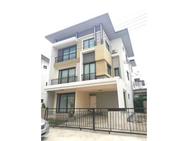 ให้เช่าบ้าน 3 ชั้น 5 ห้องนอน โกลเด้น เพรสทีจ วัชรพล ถนนสุขาภิบาล