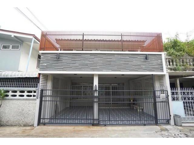 ให้เช่าทาวน์เฮ้าส์ 3 ชั้น 364 ตรม 4 นอน หมู่บ้านอยู่เจริญ รัชดาซอ