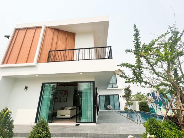 #ขายบ้านหางดง บ้านพูลวิลล่า ในหมู่บ้านวังตาล เนื้อที่ 128.6 ตร.ว. ราคา 13.9 ล้าน