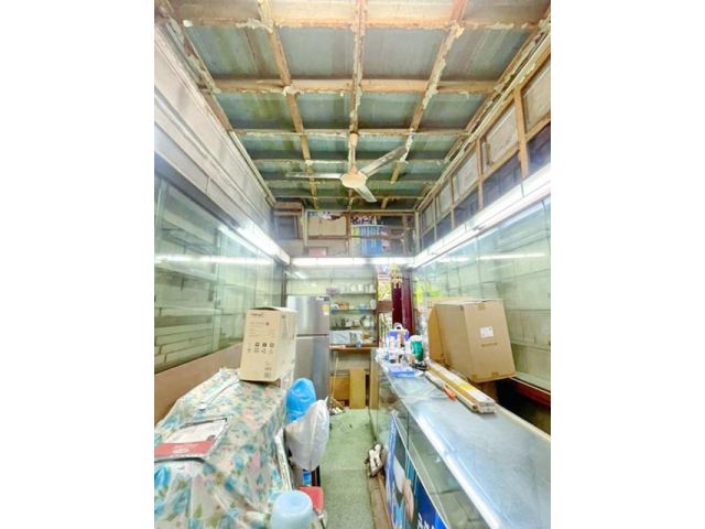 ร้านชั้น 1 BTS สะพานตากสิน ติดถ.เจริญกรุง รับกัญชาถูกกฏหมายได้