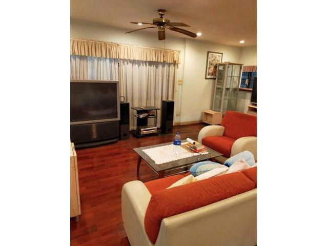 [0442] บ้าน 2 ชั้น 70 ตร.วา รังสิยา รามอินทรา 74 เหมาะทำออฟฟิศ