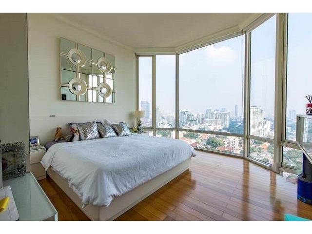 ให้เช่า ขาย คอนโด Royce Private Residence สุขุมวิท 31