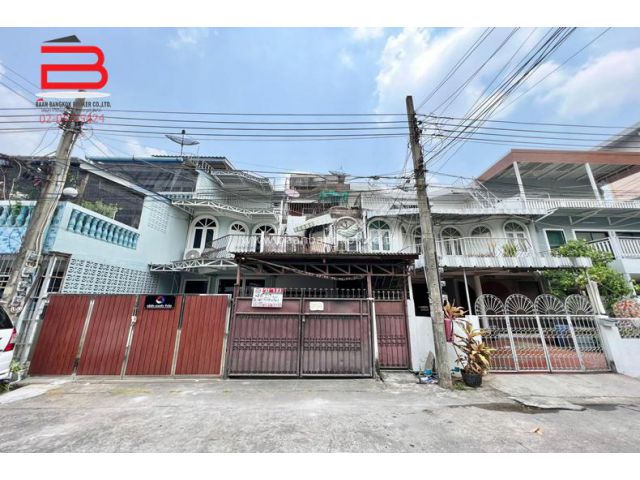 ทาวน์โฮม เสนานิคม 1 แยก 4 เนื้อที่ 20 ตรว.ถนนพหลโยธิน เขตจตุจักร