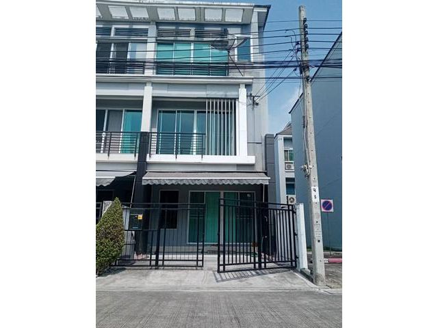 ให้เช่าทาวน์โฮม 3 ชั้น บ้านกลางเมือง รามคำแหง 39