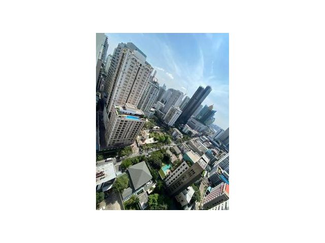 โนเบิล รีโคล สุขุมวิท 19 1 ห้องนอน