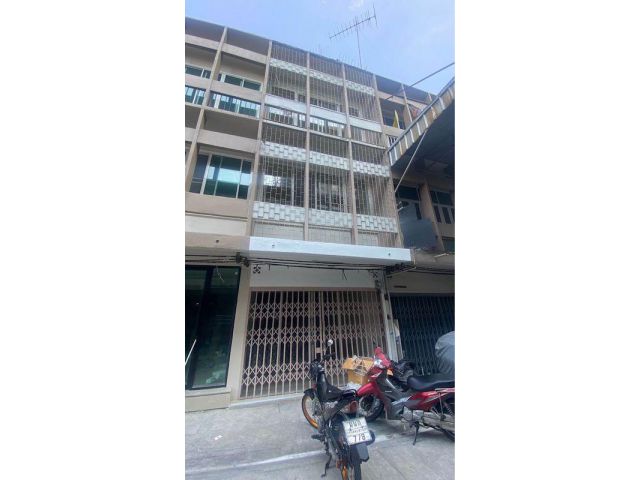 BH2134 ให้เช่าตึกแถว, อาคาร 3 ชั้น ซอย 18 ถ. จันทน์
