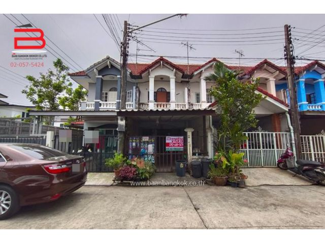 ทาวน์เฮ้าส์ หมู่บ้าน แพรมาพร คลอง 4 เนื้อที่ 18 ตรว. ถนนรังสิต-นครนายก 305 อ.ธัญบุรี จ.ปทุมธานี