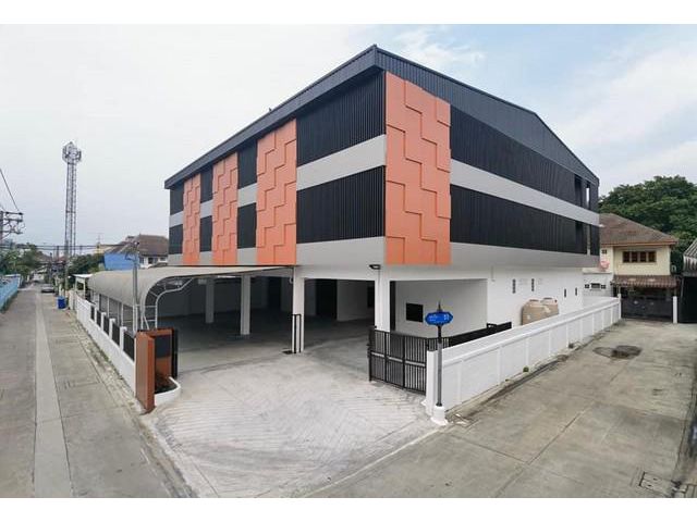 ให้เช่าอาคารสำนักงาน 3 ชั้น พร้อมโกดังเก็บของ ถนนสุขุมวิท107 แบริ