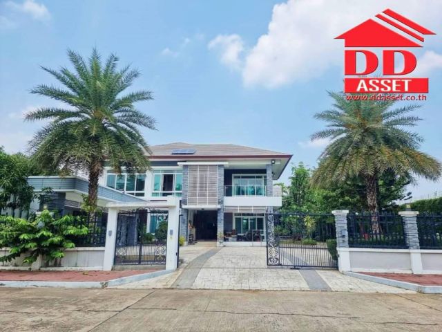 บ้านหรู หมู่บ้าน ธัญธานี ลำลูกกาคลอง4 อยู่ในสนามกอล์ฟธัญญะธานี