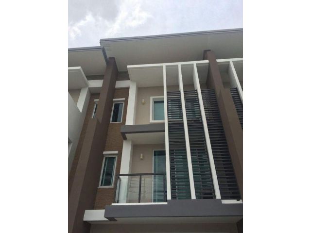 BS606 ขาย ทาวน์โฮม 3 ชั้น หมู่บ้าน ทาวน์ อเวนิว ซิกซ์ตี้ วิภาวดี