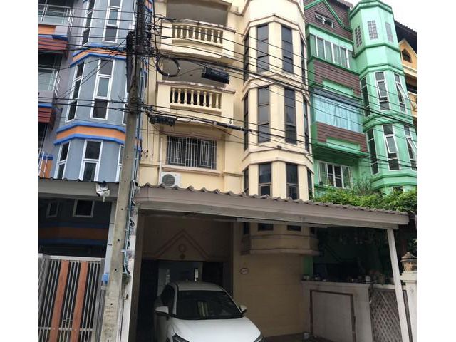 [0470] ทาวน์โฮม 5 ชั้น เสนานิคม1 ซอย 17