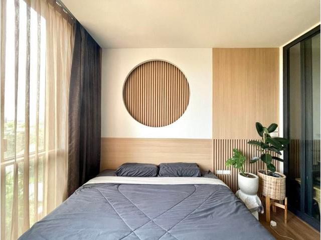 CS04-168  Hasu Haus