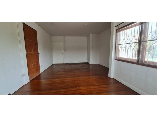 PO1684 ให้เช่า บ้าน เสนานิเวศน์ ถนนเสนานิคม1
