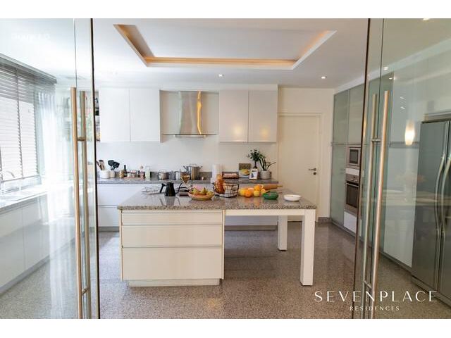 Seven Place Residences Type A  BTS พระโขนง ปล่อยเช่าราคา 95k