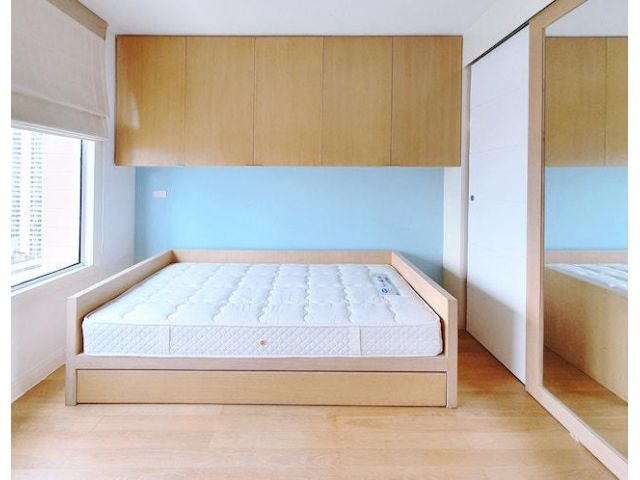 Siri Residence 19th floor