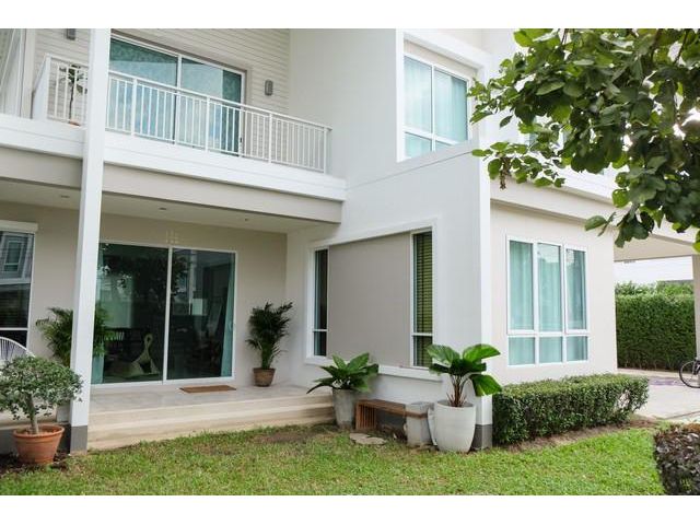ขายบ้าน 105 ตรว. ฮาบิเทีย โมทีฟ ปัญญาอินทรา ใกล้โรงเรียนสาธิตพัฒน