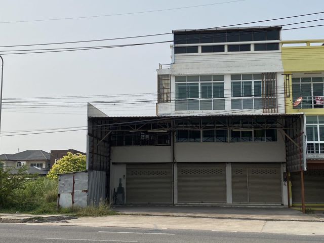 ขาย-ให้เช่าอาคารพาณิชย์ 3 ชั้น 42.5 ตรว. พื้นที่ทำเลค้าขาย ออฟฟิต ทำธุรกิจขนส่ง หน้าหมู่บ้านเดอะพลัสศรีราชา-ไร่กล้วย