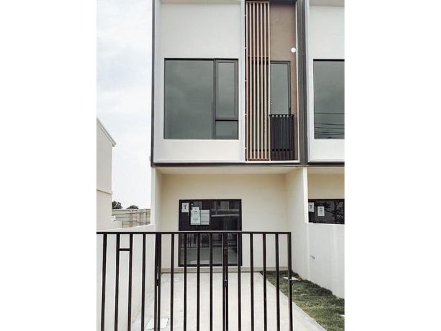 BS04-012  Altitude Kraf Bangna