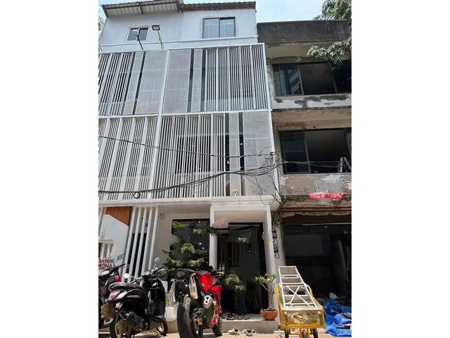 PJD06 ให้เช่าอาคารพาณิชย์ 4ชั้น ซอยพิชิต ใกล้ BTSอโศก สุขุมวิท18 ใกล้เอ็มโพเรียม ซอยคาวบอย เหมาะสำหรับทำธุรกิจ อยู่อาศัย