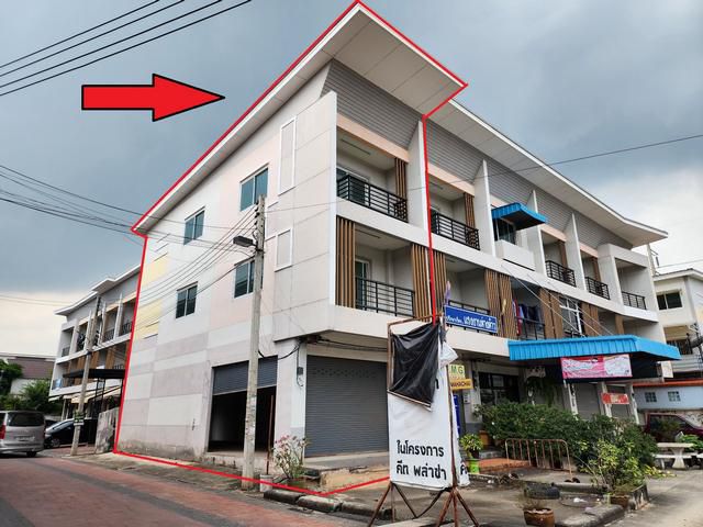 ขาย อาคารพาณิชย์ ห้องมุม ติดถนน 4 เลน คีท พลาซ่า ขนาด 18 ตรว.