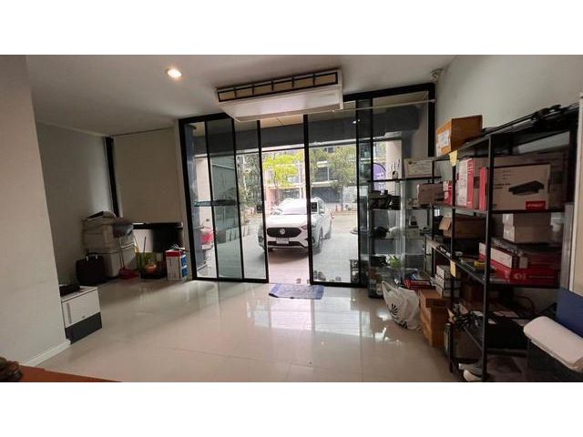 PO1716 ขาย โฮมออฟฟิศ 4 ชั้น โครงการ พรีเมี่ยมเพลส 12,000,000 บาท