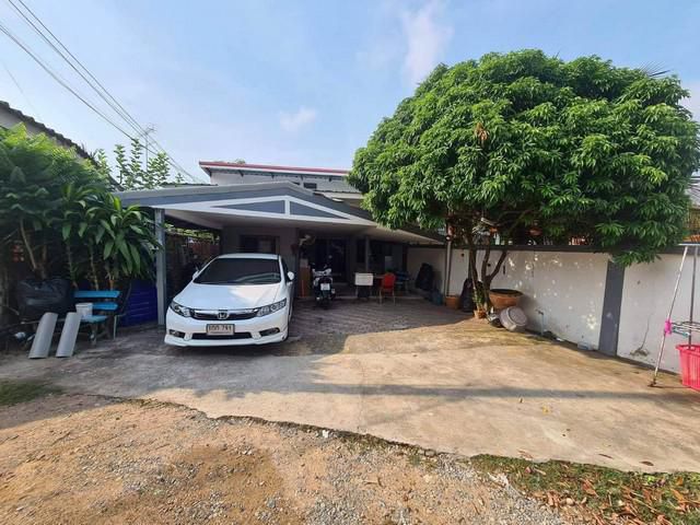 ขายที่ดินพร้อมบ้านชั้นเดียว37 ตรว.  ในห้วยใหญ่ อ.บางละมุง จ.ชลบุร