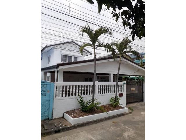 ให้เช่าบ้านเดี่ยว 2 ชั้น หมู่บ้านสินวงค์ ซ.สรณคมน์ 11 (รีโนเวทใหม