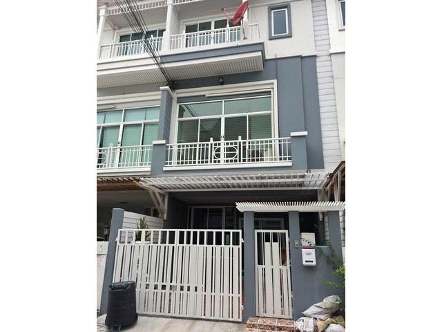 ให้เช่า ขายทาวน์โฮม 3ชั้น หมู่บ้านเดอะ เมทโทร พระราม9