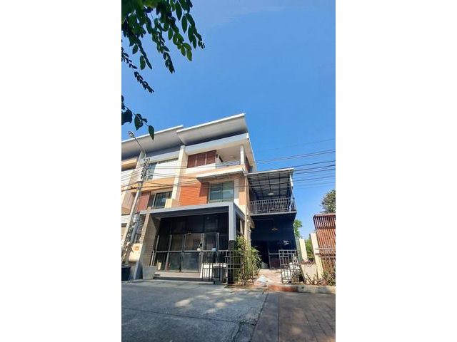 BH2155 ให้เช่าทาวน์โฮม 3ชั้น โครงการภัทรโมทาวน์ แจ้งวัฒนะ-ปากเกร็