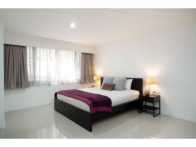 Waterford Thonglor clean