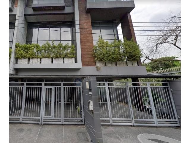 ให้เช่าทาวน์โฮม3ชั้นย่านวิภาวดี20 ลาดพร้าว18 เหมาะทำOffice หรือพั