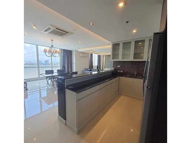 Penthouse Unit at The Four Wings Residence for Rent