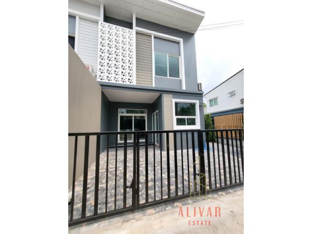ขาย-ให้เช่า ทาวน์โฮม 2 ชั้น Casa City Bangna Fully-furnited 3 bed