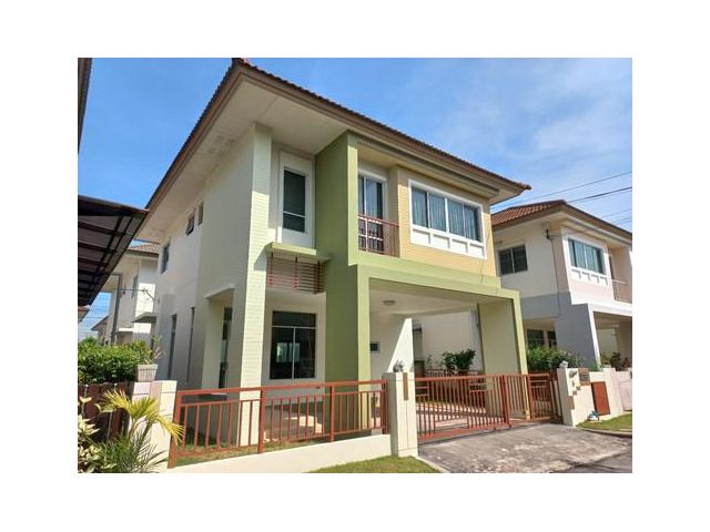 ให้เช่าบ้านเดี่ยว 2 ชั้น สไตล์บ้านแฝด 38 ตร.วา เฟอร์ครบพร้อมอยู่ ม.พร้อมพัฒน์พรีว่า ปัญญาอินทรา ใกล้ซาฟารีเวิลด์(ADN991)