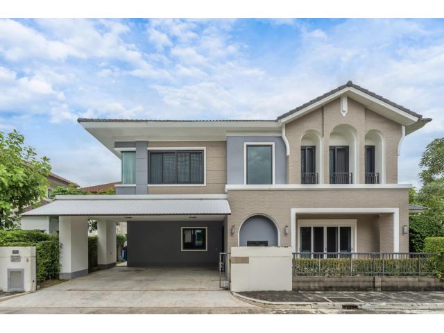 #ขายบ้านดอยสะเก็ด ใกล้เซนเฟสวงแหวนรอบ3 ราคา 8 ล้านบาท(โอนคนล่ะครึ่ง)