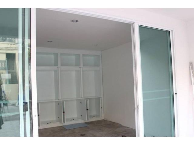 ให้เช่าทาวน์โฮม 3 ชั้น ถนนประชาชื่น ซอยเสริมสุข เหมาะทำโฮมออฟฟิศ