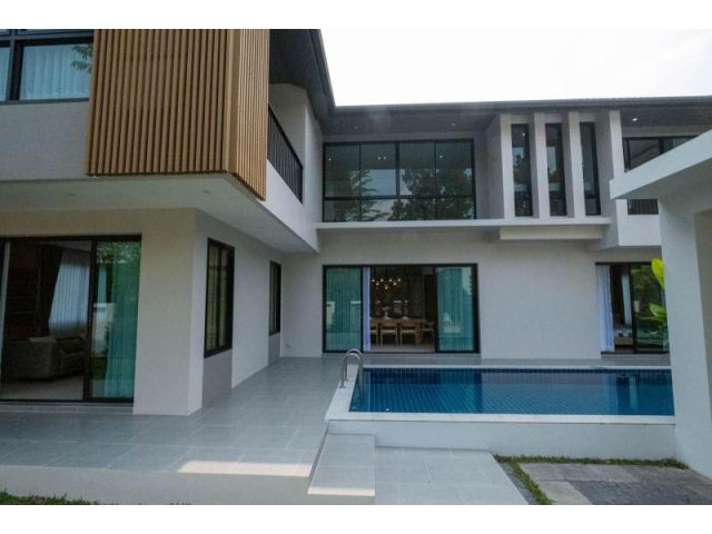 #ขายบ้านหางดง พูลวิลล่า ในหมู่บ้านวังตาล ราคา 13,500,000 บาท