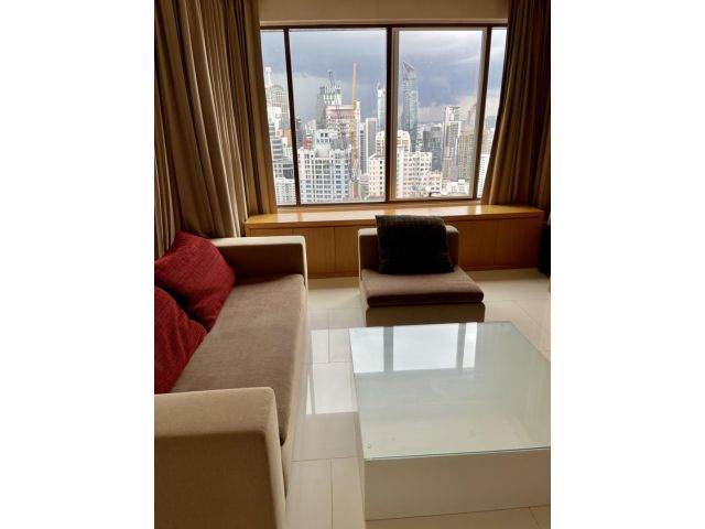 ขายและเช่า คอนโด The emporio place ใกล้ bts พร้อมพงษ์